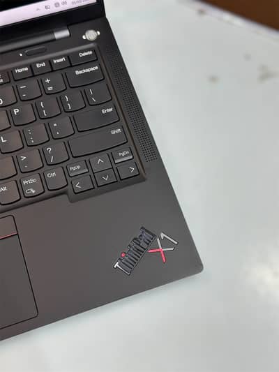 Lenovo thinkpad x1 carbon gen  9