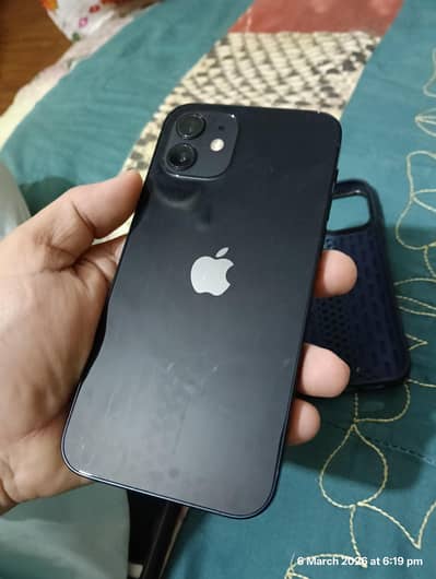 iPhone 12 128gb factory unlocked BH 100%