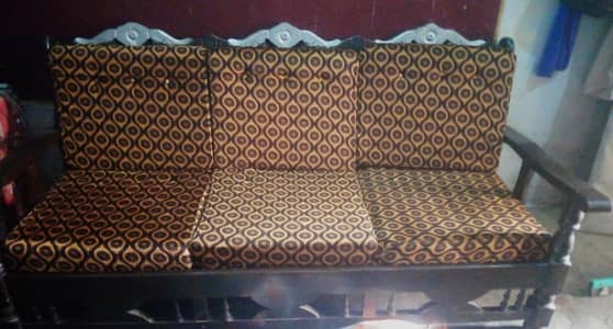 wooden sofa set good conditions and new design for sale