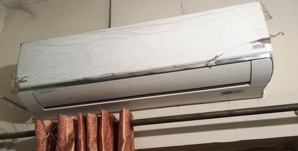 Energy Efficient 1.5 ton AC for sale in very best condition for sale