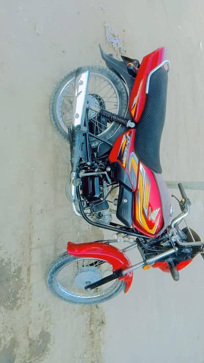 Honda pridor  CD 100