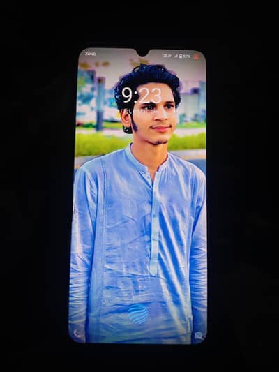 vivo v20 Dabba charger Hy 8/128 candion 10/10 only call 03176032731