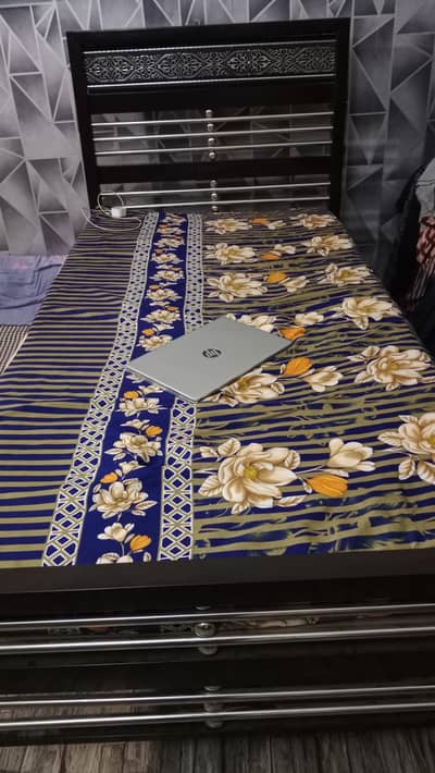 bed available for sale with mattress 4/6