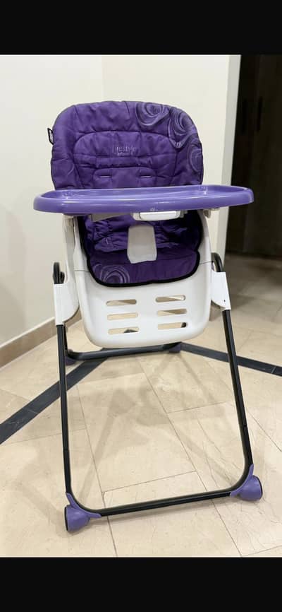 Baby high chair in excellent condition