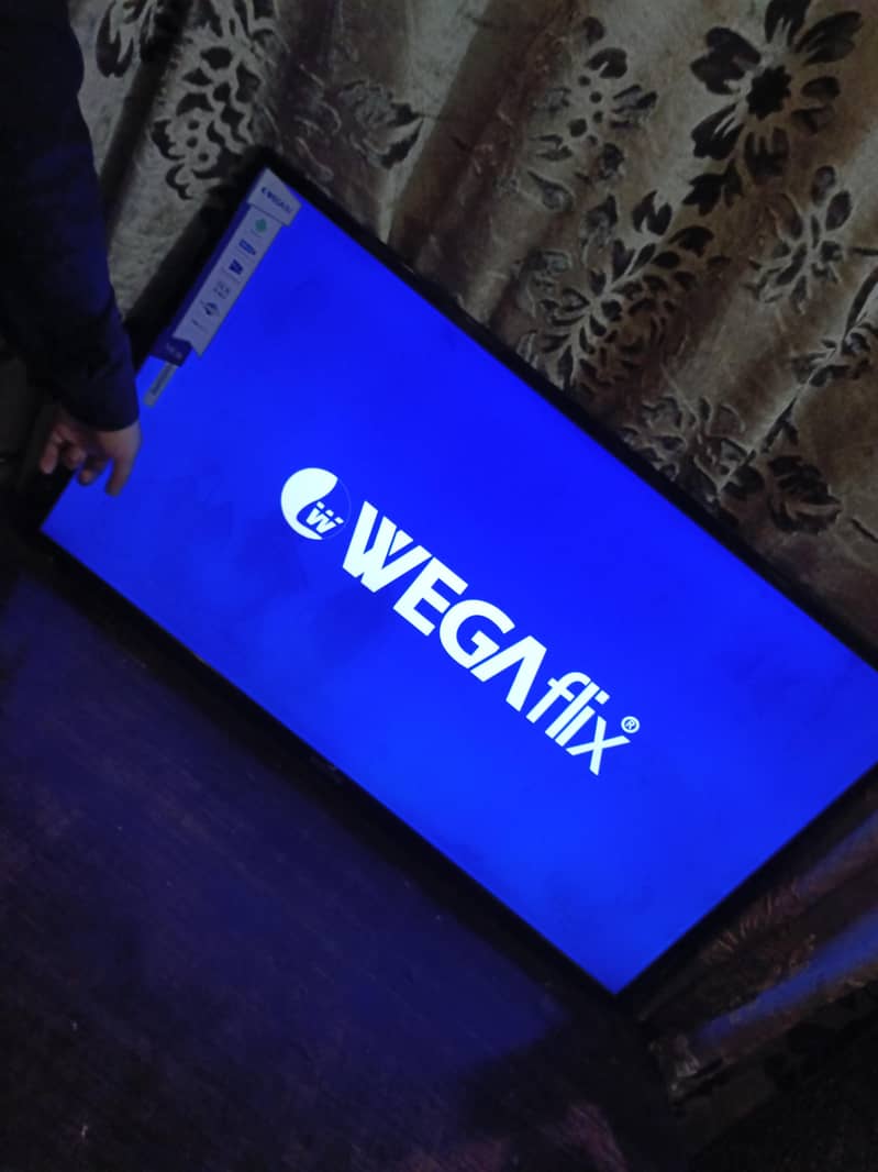 LED 40 inch Android 3