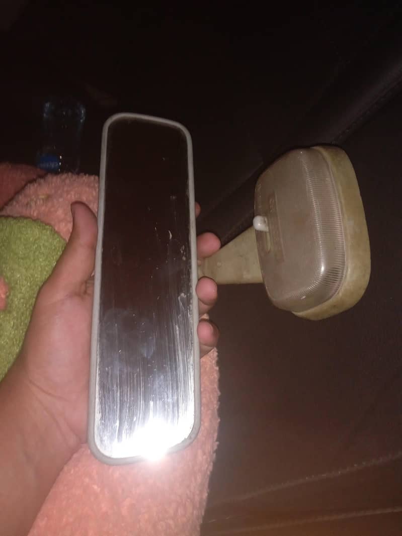 windscreen mirror 1