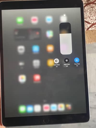 I pad Pro 10.9 64. GB