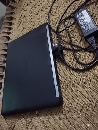 Core i5 7th generation 8 / 500gb ssd