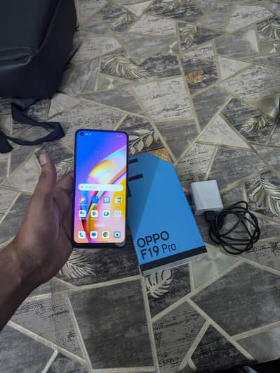 Oppo F19pro 8+8/128 box charger