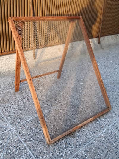 Garden Sieve or Compost Sifter with Stand made from Deodar-Diyar Wood