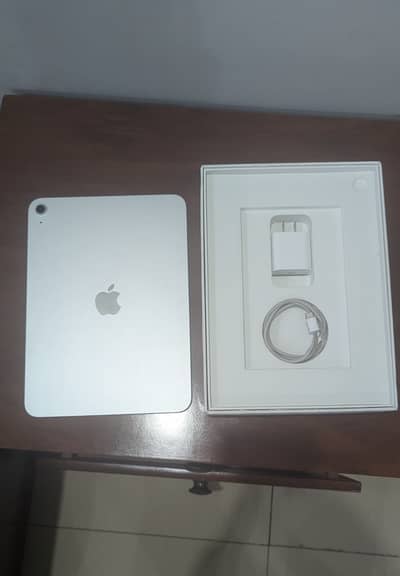 Ipad 11(A16) New condition/little bit used