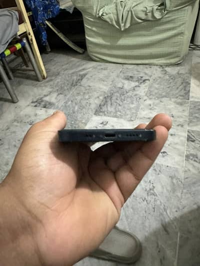 Iphone 13 mid-night black 128