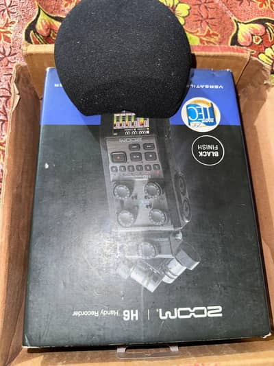 Zoom H6 Mic Handy Recorder