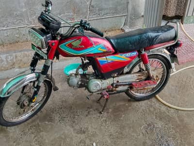 super power bike hai all ok hai bas injan not working hai