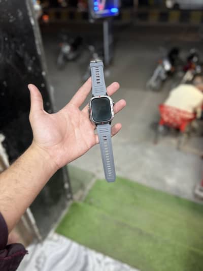 Laxasfit watch with box