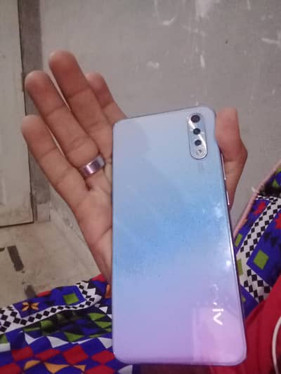 s1 4gb ram 128 memory