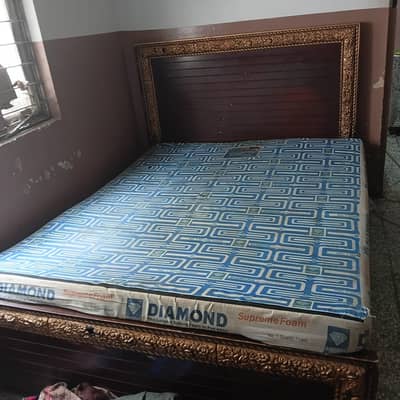 king size bed with mattress