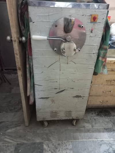 ice cream machine