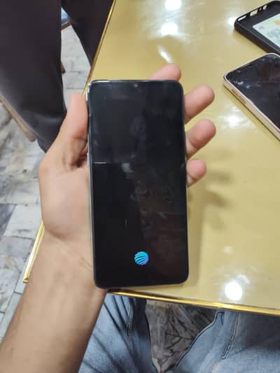 8 ram 256 mem all ok hai kui issue nhi only mobile