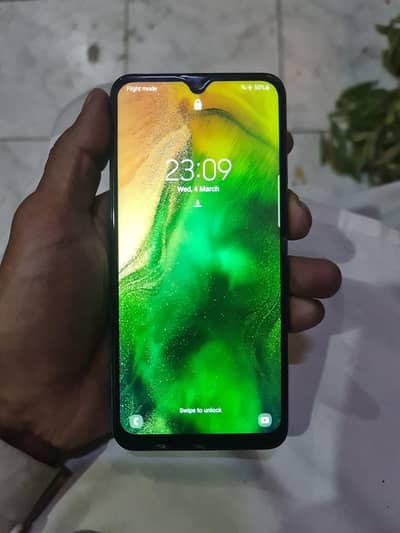 Samsung Galaxy A50 | 4/128GB | White | (Speaker Issue - Low Price)