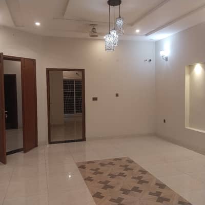 5 MARLA UPPER PORTION AVAILABLE FOR RENT