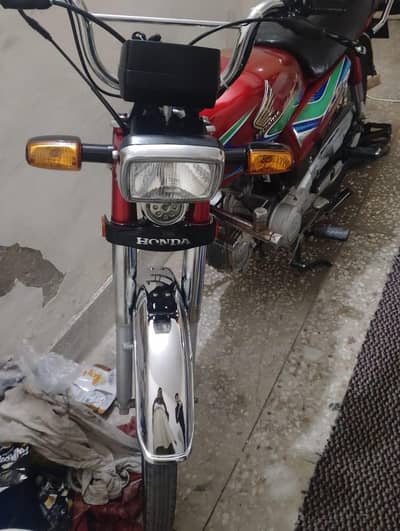 Honda 70 urgent for sale number 03 24 63 41 6 80