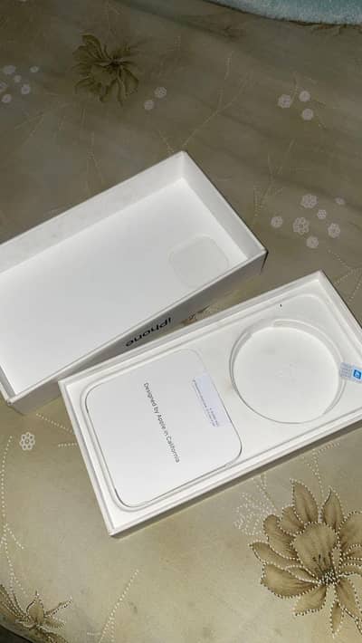 iphone 12 10 of 10 non pta box charger sath 64jb