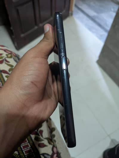 A1 mobile ha koi fault ni 1 mahina ki warrnty b rahti ha abhi