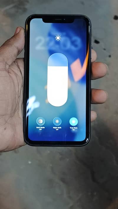 iphone 11 64gb mdm 88% bettery