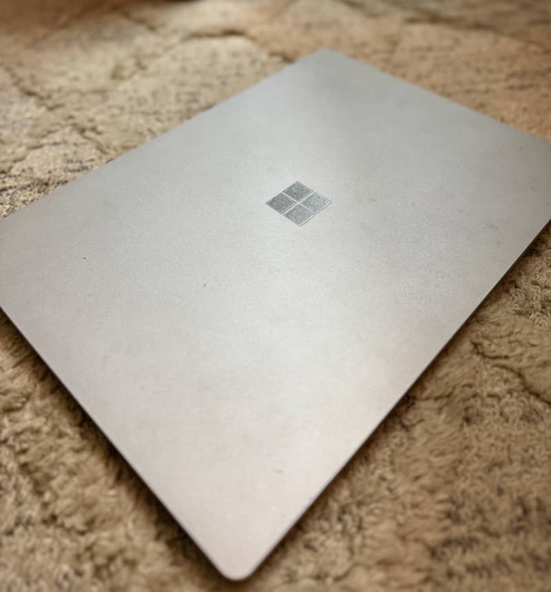 Microsoft Surface laptop 1