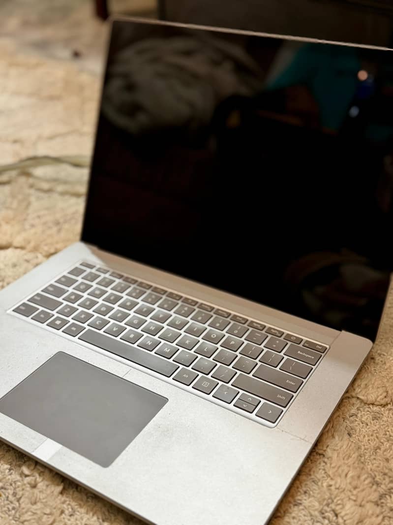 Microsoft Surface laptop 4