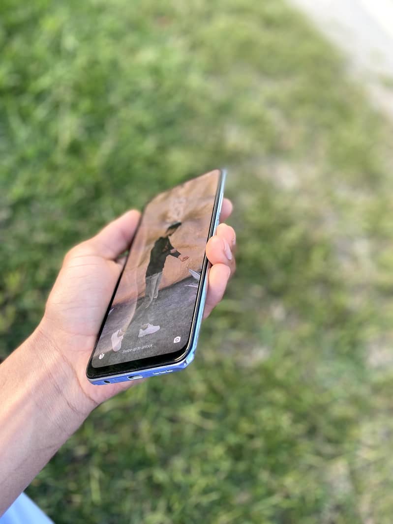 Redmi Not 10 AMOLED display 4