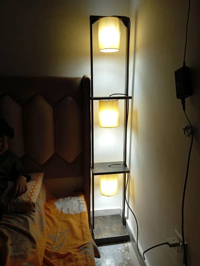 floor lamp
