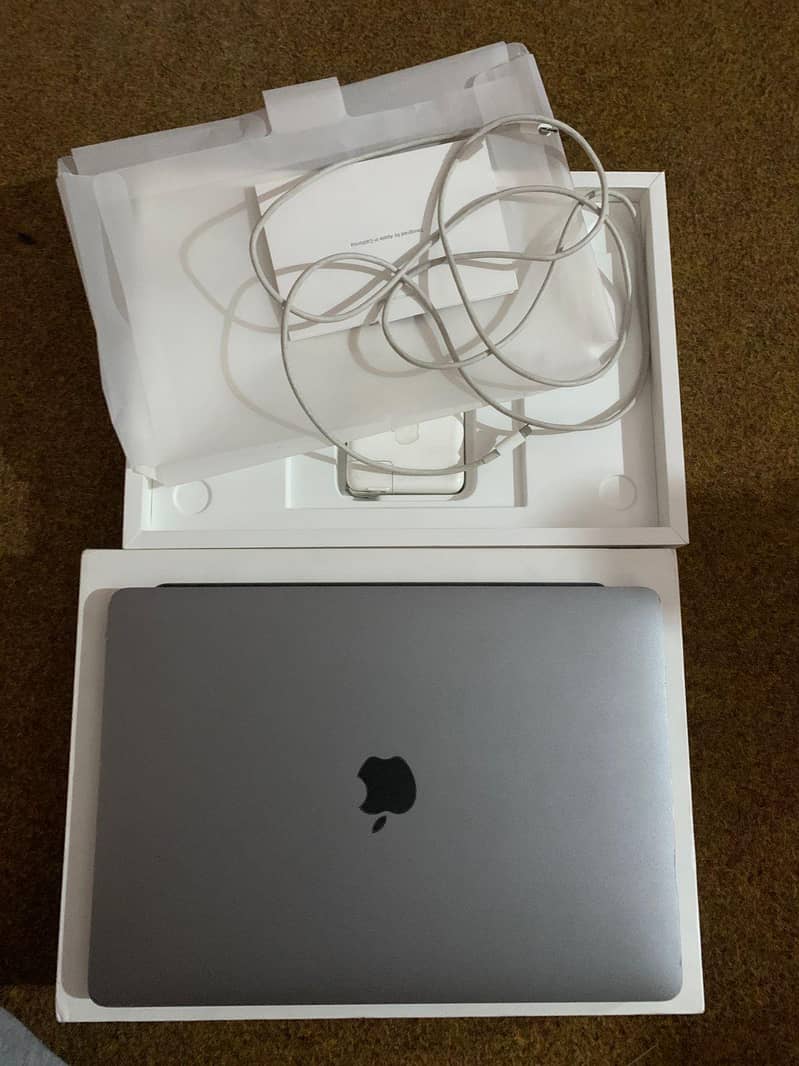 MacBook pro M2 0