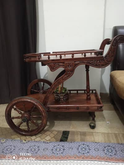tea cart , serving trolley