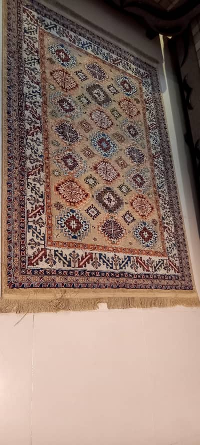 excellent condition of  sofa combat and center carpet. .