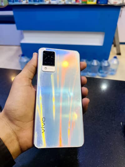 VIVO V21 ARCTIC WHITE