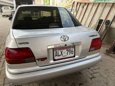 Toyota Corolla 111 indus