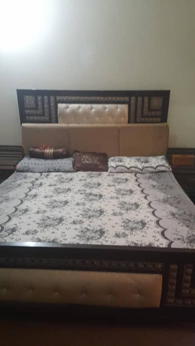 "Urgent sale!! Iron bedroom set (bed side tables dressing table)