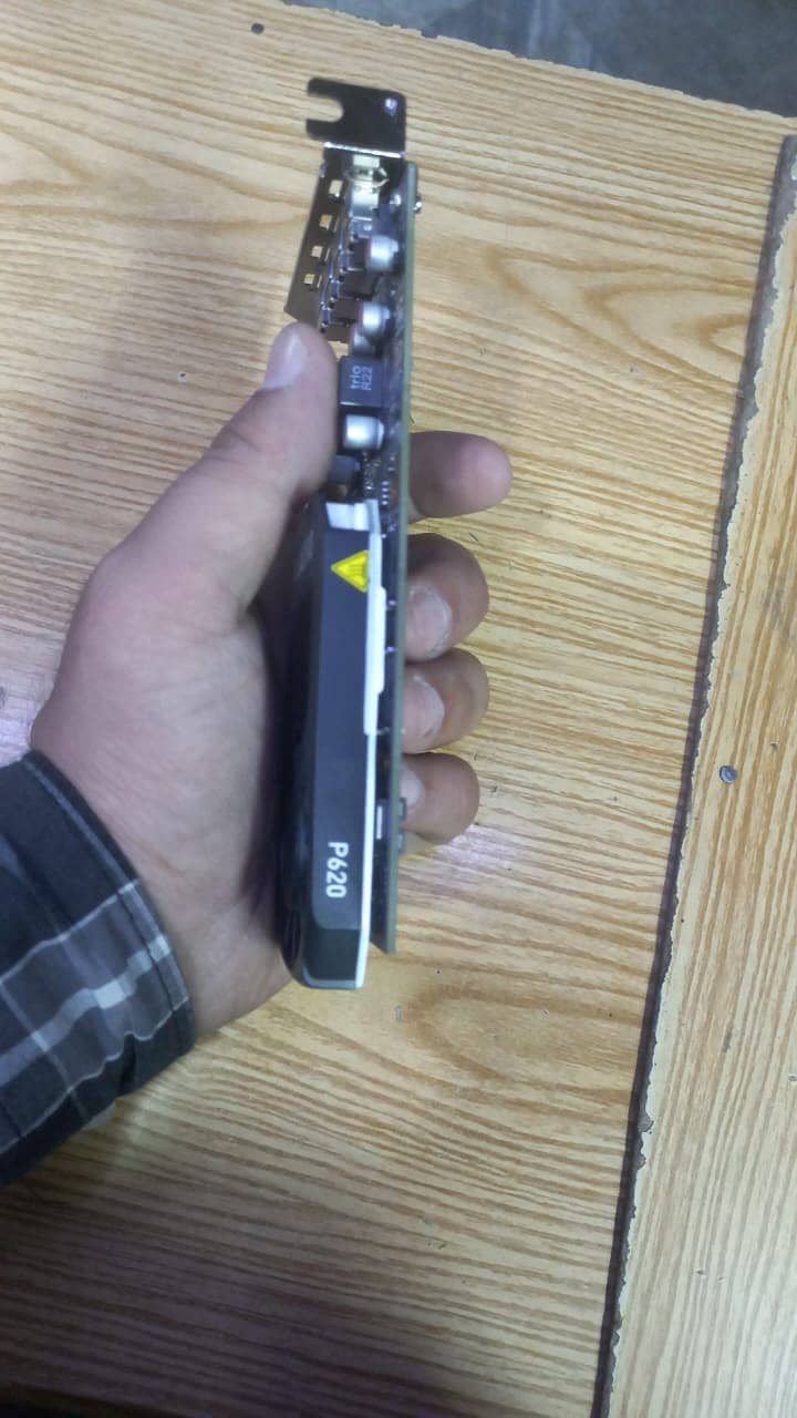 Nvidia Quadro P620 1