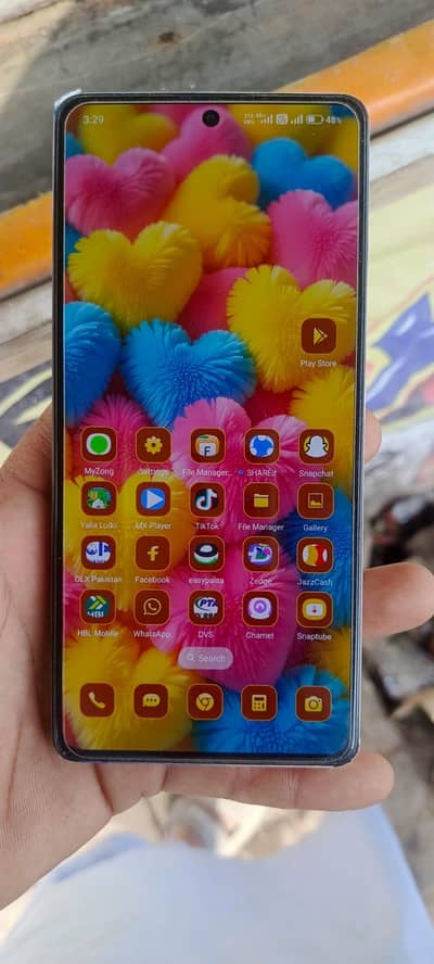 redmi note 13 Pro 12+12.512 . condition. 9/10 mukammal box