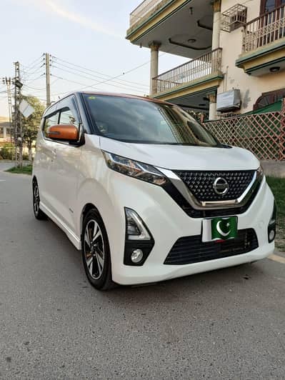 NISSAN DAYS HIGHWAY STAR S-TURBO HYBRID X PRO PILOT