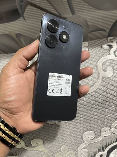 tecno spark Go 4+4 64 10 by10 no open no repair with charger box