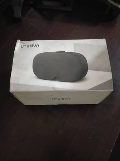 VR headset for sale with remote