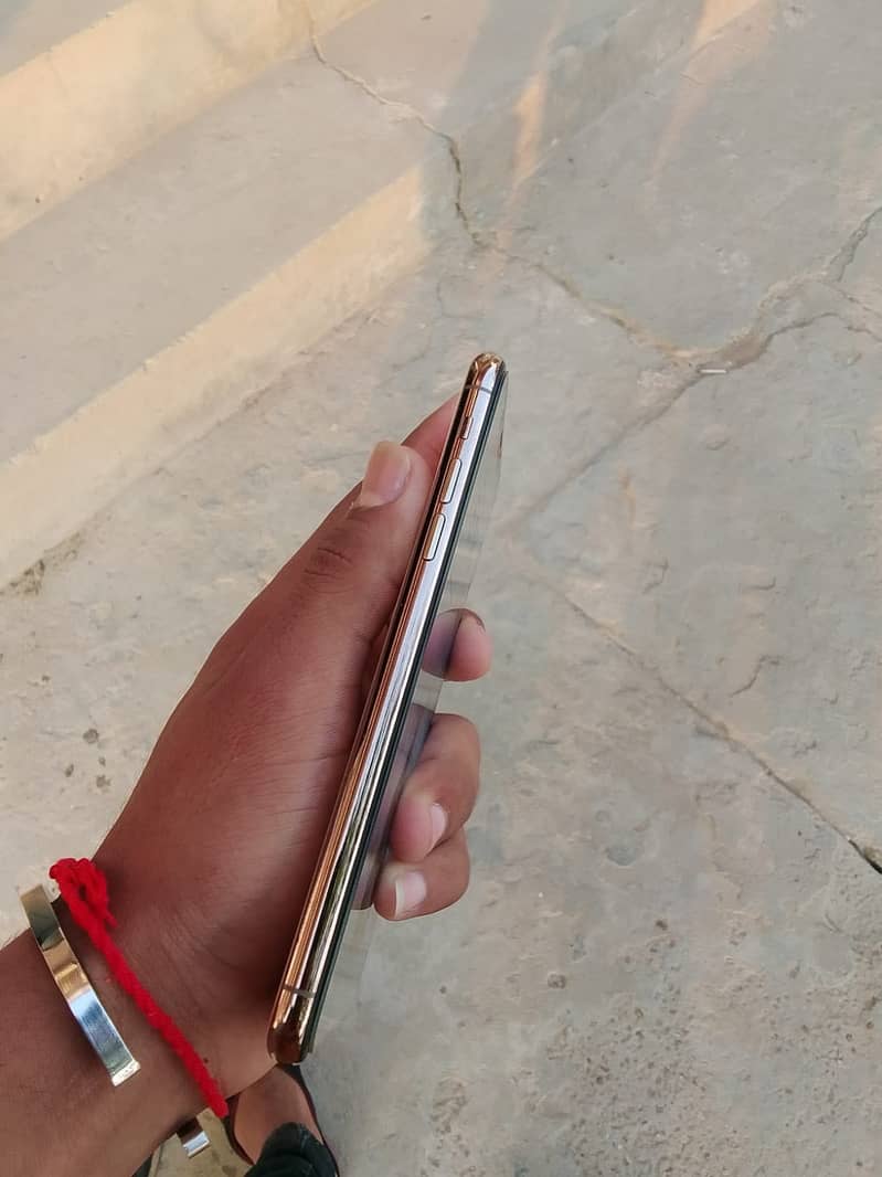 Back camera Ganda Thora 3