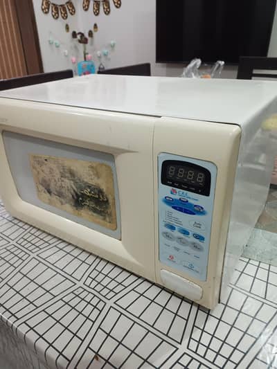 Microwave Oven