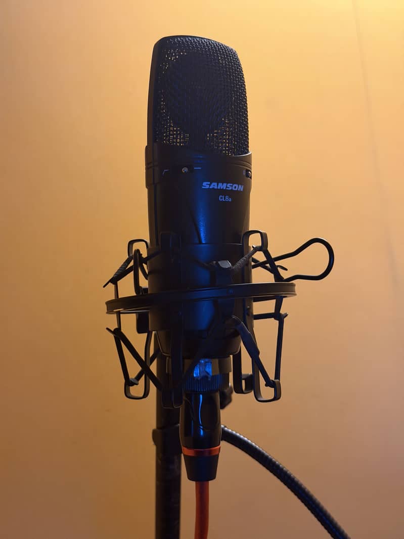 Samson CL8a Mic With Pop Filter And Shock Mount 1
