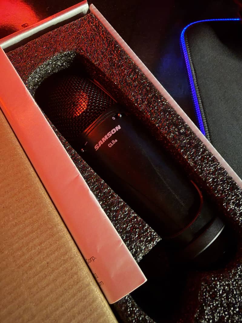 Samson CL8a Mic With Pop Filter And Shock Mount 4