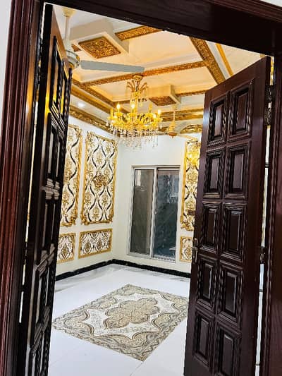 Triple Storey House Available For Rent