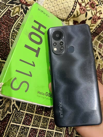 infinix Hot 11s.